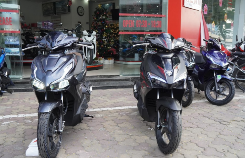 Honda Air Blade giảm giá cực sâu: Đại lý gỡ vốn, khách hàng hưởng lợi sau giãn cách - Ảnh 4 Honda Air Blade giảm giá cực sâu: Đại lý gỡ vốn, khách hàng hưởng lợi sau giãn cách - Ảnh 4