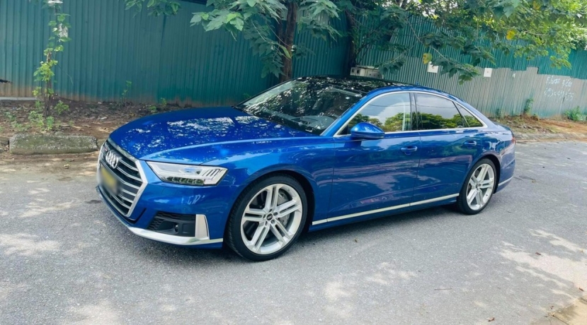 Cận cảnh Audi S8 thế hệ mới đầu tiên tại Việt Nam: Xe sang thỏa mãn đam mê tốc độ - Ảnh 2 Cận cảnh Audi S8 thế hệ mới đầu tiên tại Việt Nam: Xe sang thỏa mãn đam mê tốc độ - Ảnh 2