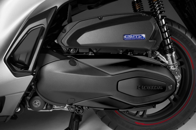 Thực hư câu chuyện Honda SH350i Việt Nam trang bị động cơ ‘ngon’ hơn bản nhập Ý - Ảnh 3 Thực hư câu chuyện Honda SH350i Việt Nam trang bị động cơ ‘ngon’ hơn bản nhập Ý - Ảnh 3