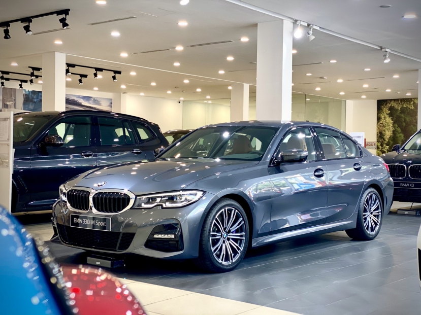BMW 3-Series bất ngờ giảm giá kỷ lục, quyết vượt mặt Mercedes-Benz C-Class - Ảnh 6 BMW 3-Series bất ngờ giảm giá kỷ lục, quyết vượt mặt Mercedes-Benz C-Class - Ảnh 6