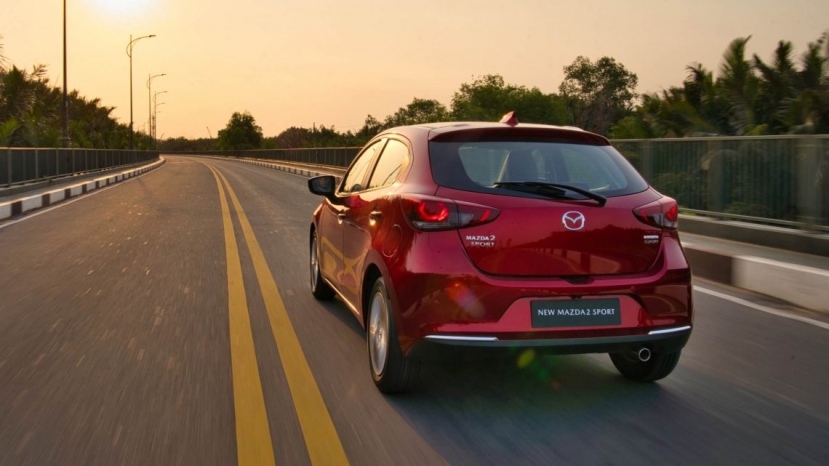 Giá xe Mazda2 mới nhất tháng 12/2021: Xe nhập sau ưu đãi chỉ từ 530 triệu đồng - Ảnh 7 Giá xe Mazda2 mới nhất tháng 12/2021: Xe nhập sau ưu đãi chỉ từ 530 triệu đồng - Ảnh 7