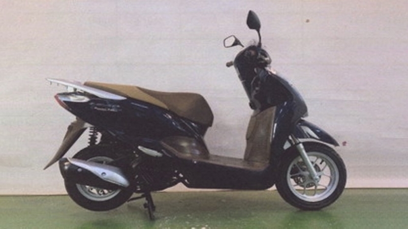 Lộ thông tin Honda LEAD đời mới siêu đẹp từ tiện nghi tới màu sắc, tem nhãn khác biệt - Ảnh 4 Lộ thông tin Honda LEAD đời mới siêu đẹp từ tiện nghi tới màu sắc, tem nhãn khác biệt - Ảnh 4