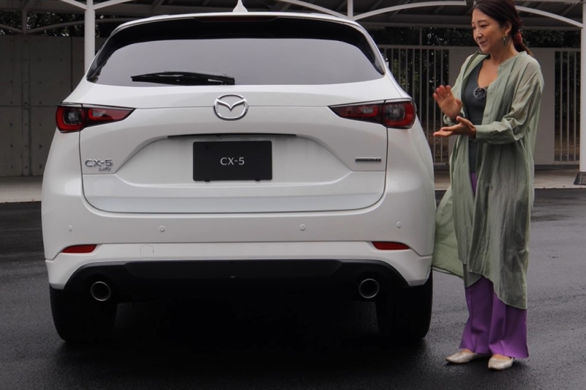 Cận cảnh Mazda CX-5 2022, mẫu CUV được đông đảo khách Việt ngóng chờ - Ảnh 5 Cận cảnh Mazda CX-5 2022, mẫu CUV được đông đảo khách Việt ngóng chờ - Ảnh 5