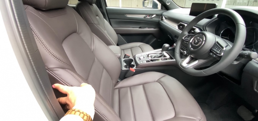 Cận cảnh Mazda CX-5 2022, mẫu CUV được đông đảo khách Việt ngóng chờ - Ảnh 7 Cận cảnh Mazda CX-5 2022, mẫu CUV được đông đảo khách Việt ngóng chờ - Ảnh 7