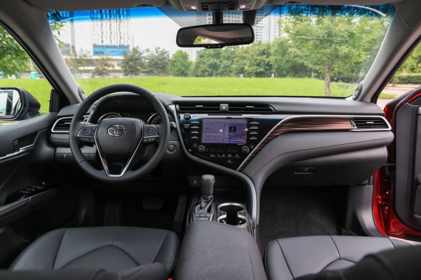 Đại lý xả hàng Toyota Camry đời cũ, giá giảm sâu chạm đáy thấp chưa từng có - Ảnh 3 Đại lý xả hàng Toyota Camry đời cũ, giá giảm sâu chạm đáy thấp chưa từng có - Ảnh 3
