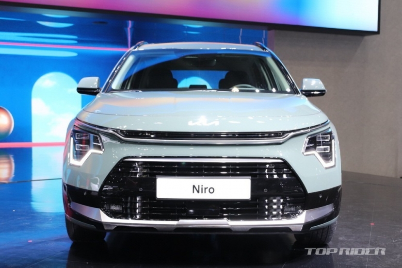 Xem trước SUV siêu tiết kiệm Kia Niro 2022, cạnh tranh quyết liệt cùng VinFast 34 - Ảnh 1 Xem trước SUV siêu tiết kiệm Kia Niro 2022, cạnh tranh quyết liệt cùng VinFast 34 - Ảnh 1
