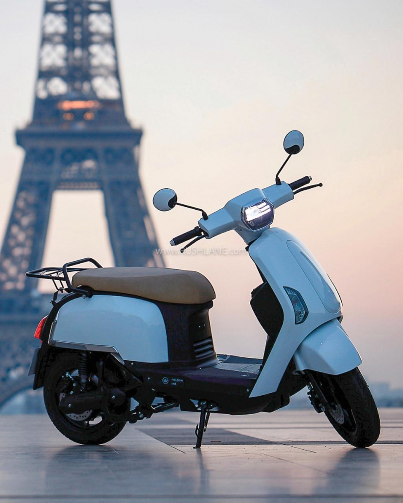 Lộ diện chiếc xe máy điện đẹp long lanh, no pin đi 140km, giá ngang ngửa Honda SH - Ảnh 2 Lộ diện chiếc xe máy điện đẹp long lanh, no pin đi 140km, giá ngang ngửa Honda SH - Ảnh 2