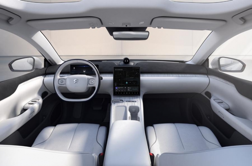 Xe điện Trung Quốc gây ấn tượng với công suất mạnh như Ferrari, ‘đe nẹt’ Tesla, Mercedes - Ảnh 3 Xe điện Trung Quốc gây ấn tượng với công suất mạnh như Ferrari, ‘đe nẹt’ Tesla, Mercedes - Ảnh 3