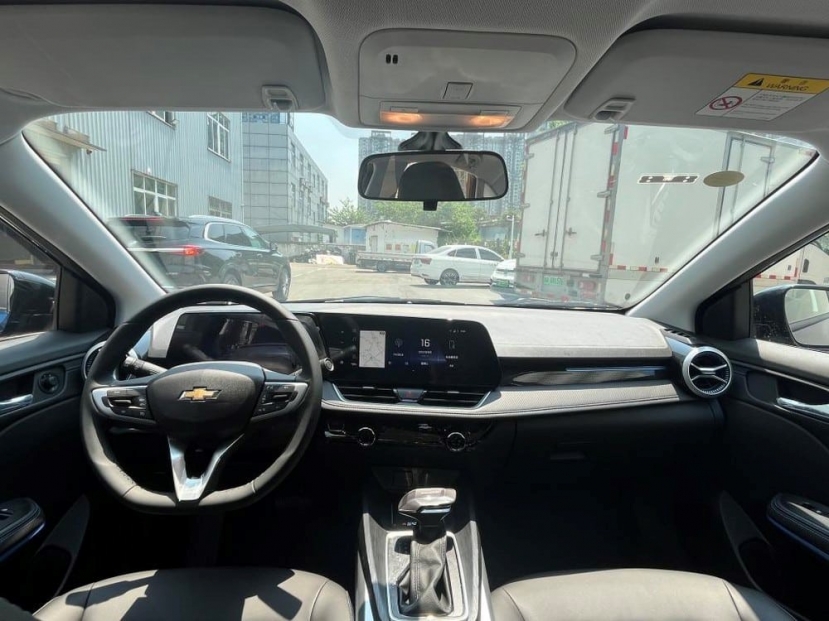 Chevrolet Cruze 2023 ra mắt với trang bị hiện đại, động cơ mạnh mẽ - Ảnh 4 Chevrolet Cruze 2023 ra mắt với trang bị hiện đại, động cơ mạnh mẽ - Ảnh 4