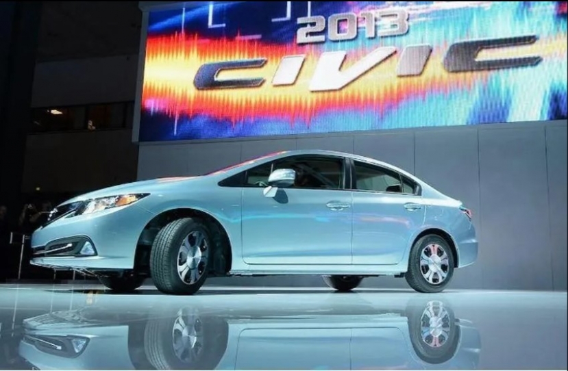 5 mẫu xe Hybrid đã qua sử dụng giá rẻ dưới 330 triệu đồng - Ảnh 3 5 mẫu xe Hybrid đã qua sử dụng giá rẻ dưới 330 triệu đồng - Ảnh 3