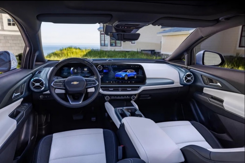 Xe điện Chevrolet Equinox 2024 ra mắt với thiết kế độc đáo, quãng đường tối đa 483 km - Ảnh 4 Xe điện Chevrolet Equinox 2024 ra mắt với thiết kế độc đáo, quãng đường tối đa 483 km - Ảnh 4