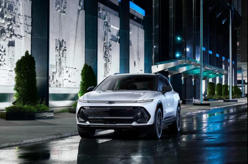 Xe điện Chevrolet Equinox 2024 ra mắt với thiết kế độc đáo, quãng đường tối đa 483 km - Ảnh 1 Xe điện Chevrolet Equinox 2024 ra mắt với thiết kế độc đáo, quãng đường tối đa 483 km - Ảnh 1