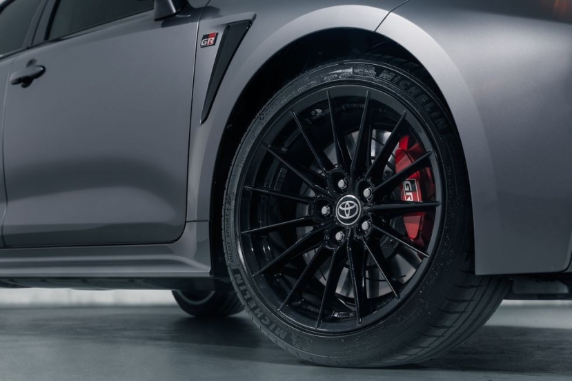 Toyota GR Corolla cỡ nhỏ nhưng sở hữu động cơ siêu mạnh - Ảnh 2 Toyota GR Corolla cỡ nhỏ nhưng sở hữu động cơ siêu mạnh - Ảnh 2