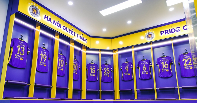 CLB Hà Nội ra mắt phòng thay đồ mới - Ảnh. Thanhnien.vn CLB Hà Nội ra mắt phòng thay đồ mới - Ảnh. Thanhnien.vn