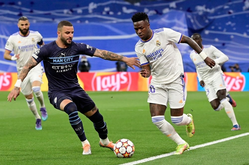 Kyle Walker đã vô hiệu hóa thành công ngòi nổ Vinicius. Ảnh: Internet Kyle Walker đã vô hiệu hóa thành công ngòi nổ Vinicius. Ảnh: Internet