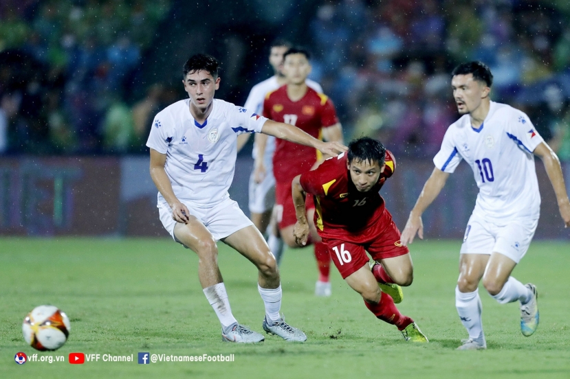 Hùng Dũng cùng các đồng đội không thể đánh bại U23 Philippines. Ảnh: VFF Hùng Dũng cùng các đồng đội không thể đánh bại U23 Philippines. Ảnh: VFF