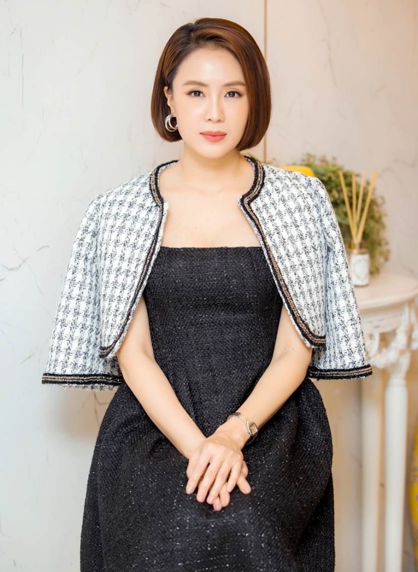 Hồng Diễm khiến nhiều người ngưỡng mộ vì nhan sắc xinh đẹp dù đã U40 (Ảnh: FBNV) Hồng Diễm khiến nhiều người ngưỡng mộ vì nhan sắc xinh đẹp dù đã U40 (Ảnh: FBNV)