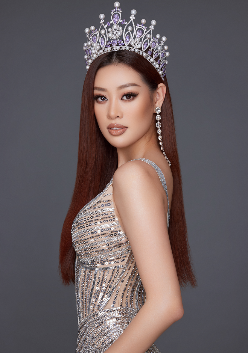 Hoa hậu Khánh Vân từng bị chê lên chê xuống vì trình độ tiếng Anh không được tốt. Điều này khiến dân mạng chú ý và để lại nhiều ý kiến trái chiều (Ảnh: Internet) Hoa hậu Khánh Vân từng bị chê lên chê xuống vì trình độ tiếng Anh không được tốt. Điều này khiến dân mạng chú ý và để lại nhiều ý kiến trái chiều (Ảnh: Internet)