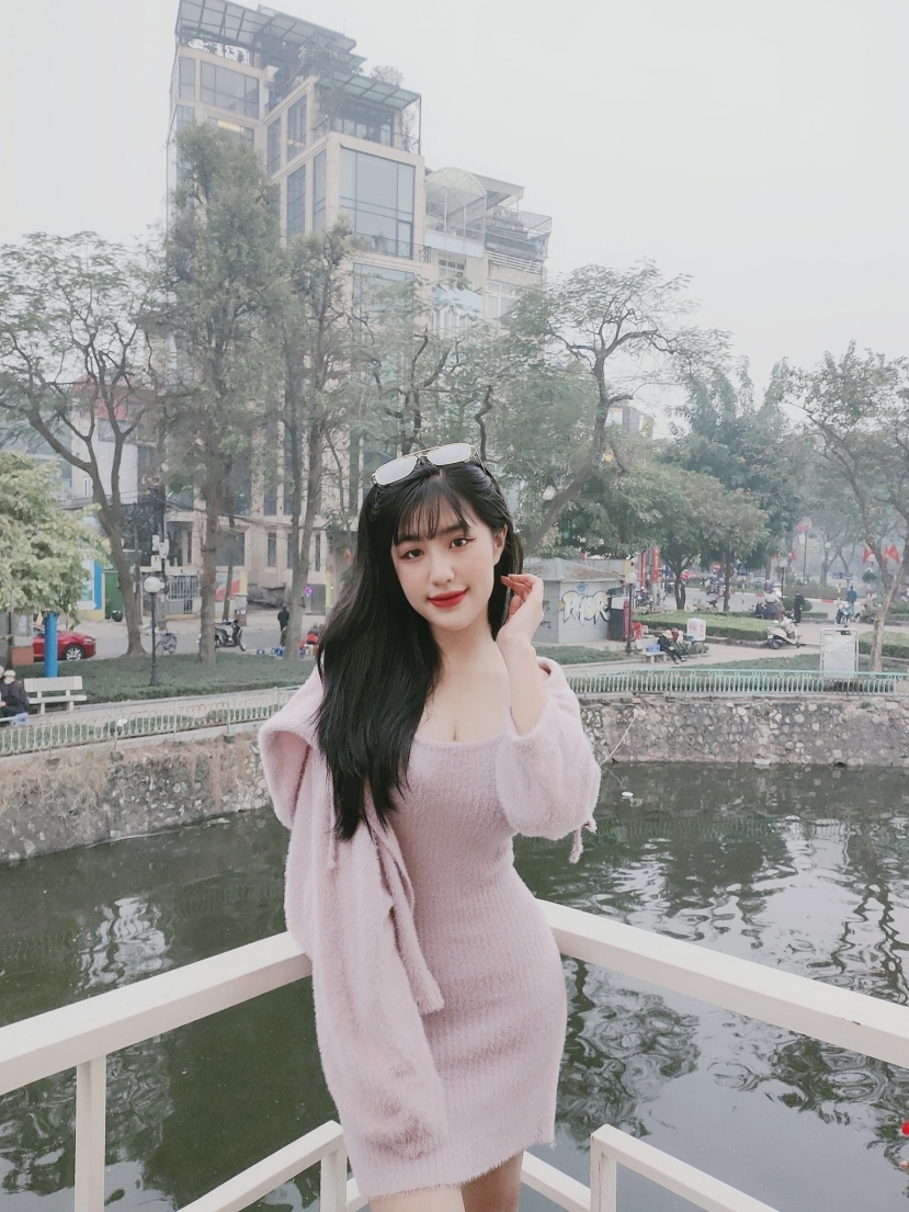 Nữ streamer quyến rũ nhất Việt Nam phản pháo mạnh mẽ trước đề nghị không phù hợp - Ảnh 4 Nữ streamer quyến rũ nhất Việt Nam phản pháo mạnh mẽ trước đề nghị không phù hợp - Ảnh 4