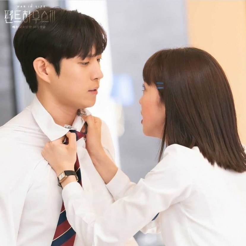 Penthouse 3 - Cuộc chiến thượng lưu 3 tập 2: Anh trai Logan Lee lộ diện, Jin Bun Hong bắt tay với Ju Dan Tae - Ảnh 3 Penthouse 3 - Cuộc chiến thượng lưu 3 tập 2: Anh trai Logan Lee lộ diện, Jin Bun Hong bắt tay với Ju Dan Tae - Ảnh 3