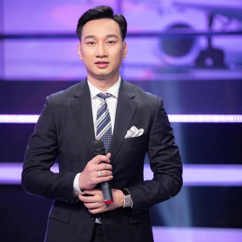 MC Thành Trung bị cảnh cáo 'đi vào vết xe đổ' của Đức Hải vì lời mỉa mai người thiếu ý thức mùa dịch - Ảnh 1 MC Thành Trung bị cảnh cáo 'đi vào vết xe đổ' của Đức Hải vì lời mỉa mai người thiếu ý thức mùa dịch - Ảnh 1