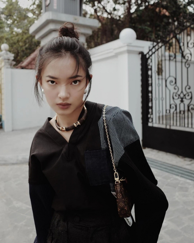 Bạn gái tin đồn của Binz làm gì sau khi bị 'ném đá' vì trò nói tiếng Việt không dấu gây 'đỏ mặt'? - Ảnh 2 Bạn gái tin đồn của Binz làm gì sau khi bị 'ném đá' vì trò nói tiếng Việt không dấu gây 'đỏ mặt'? - Ảnh 2