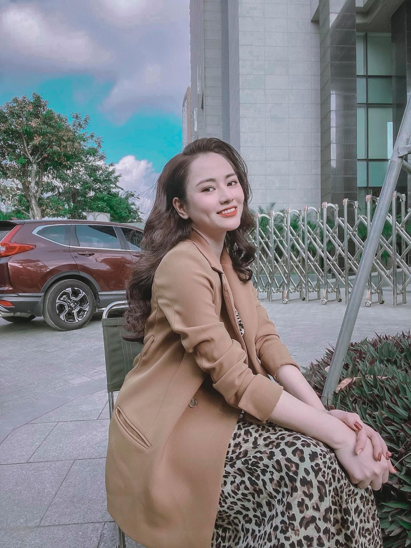 'Vợ hụt' của Mạnh Trường trong 'Hương vị tình thân' lộ ảnh thời còn 'phèn', nhan sắc có xứng mỹ nhân? - Ảnh 6 'Vợ hụt' của Mạnh Trường trong 'Hương vị tình thân' lộ ảnh thời còn 'phèn', nhan sắc có xứng mỹ nhân? - Ảnh 6