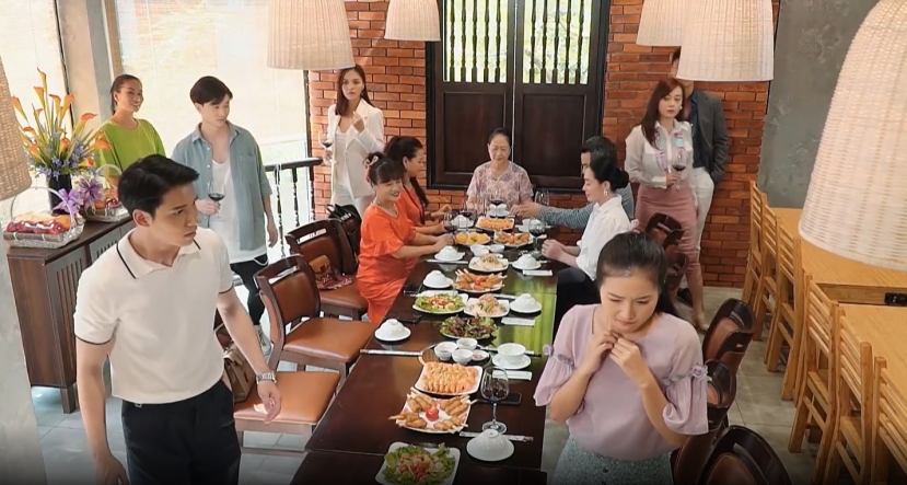 Hương vị tình thân phần 2 tập 28: Bà Xuân và Thy hả hê bắt nạt Nam, Diệp lộ thân phận trước Dũng - Ảnh 7 Hương vị tình thân phần 2 tập 28: Bà Xuân và Thy hả hê bắt nạt Nam, Diệp lộ thân phận trước Dũng - Ảnh 7