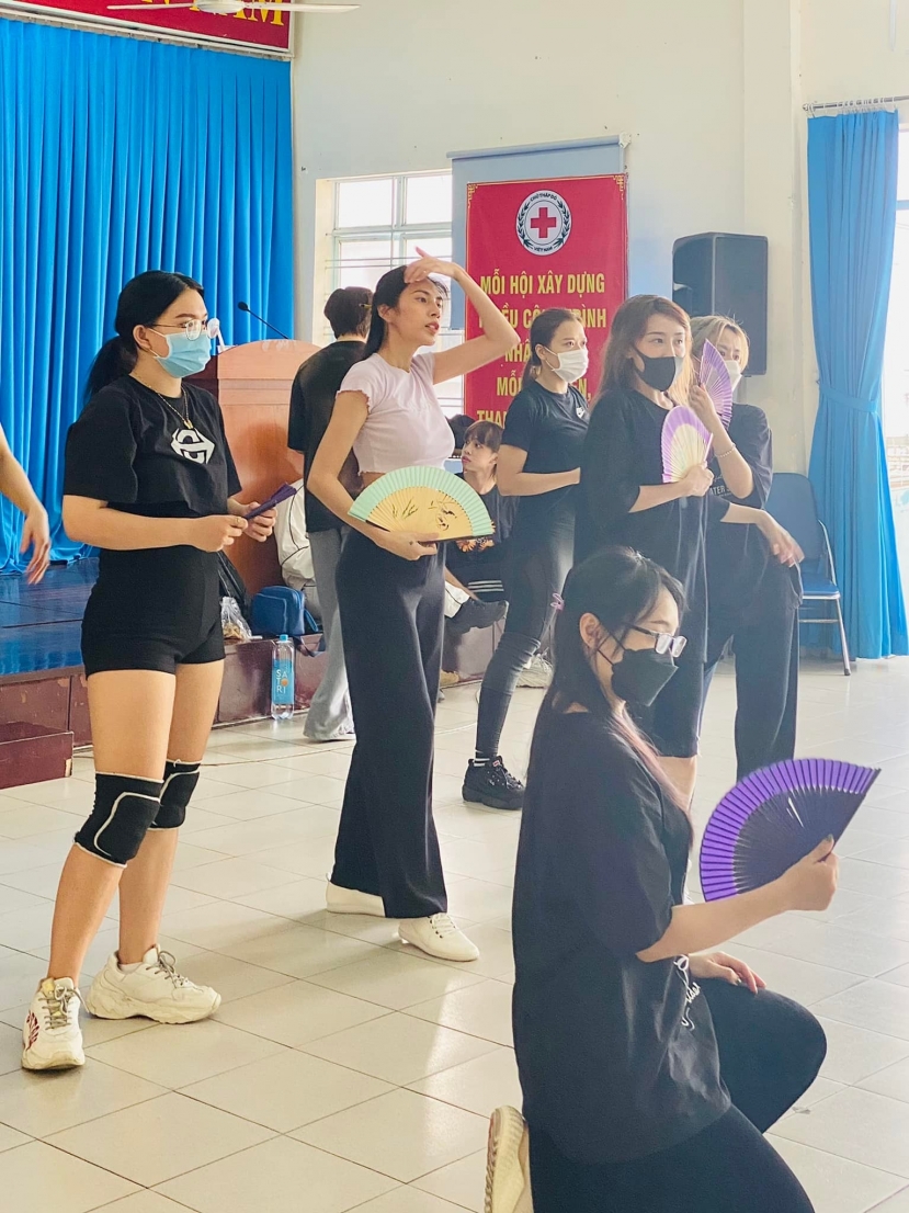 Ồn ào từ thiện chưa sáng tỏ, Thủy Tiên bất ngờ hé lộ sự thật về cuộc sống hiện tại - Ảnh 4 Ồn ào từ thiện chưa sáng tỏ, Thủy Tiên bất ngờ hé lộ sự thật về cuộc sống hiện tại - Ảnh 4