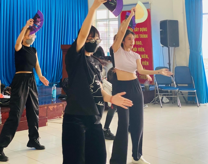Ồn ào từ thiện chưa sáng tỏ, Thủy Tiên bất ngờ hé lộ sự thật về cuộc sống hiện tại - Ảnh 1 Ồn ào từ thiện chưa sáng tỏ, Thủy Tiên bất ngờ hé lộ sự thật về cuộc sống hiện tại - Ảnh 1