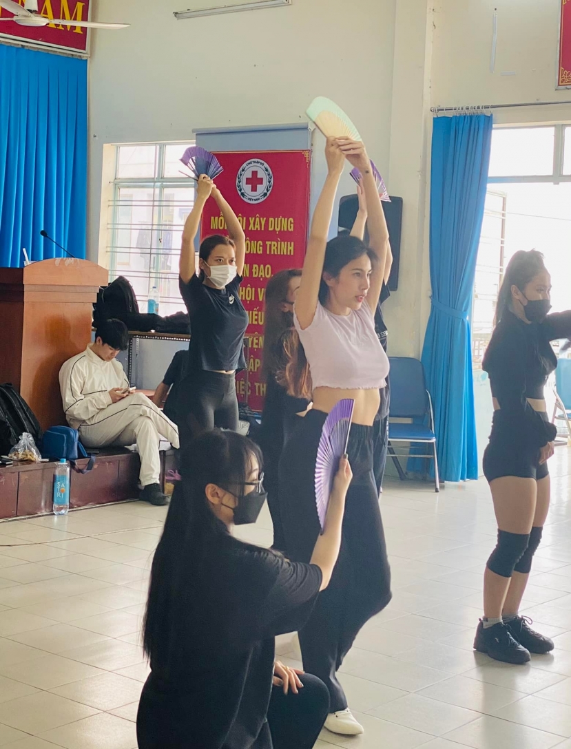 Ồn ào từ thiện chưa sáng tỏ, Thủy Tiên bất ngờ hé lộ sự thật về cuộc sống hiện tại - Ảnh 3 Ồn ào từ thiện chưa sáng tỏ, Thủy Tiên bất ngờ hé lộ sự thật về cuộc sống hiện tại - Ảnh 3