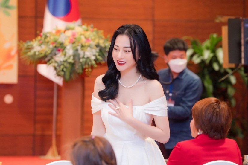 Phương Oanh ngày một xinh đẹp. Ảnh: Internet Phương Oanh ngày một xinh đẹp. Ảnh: Internet