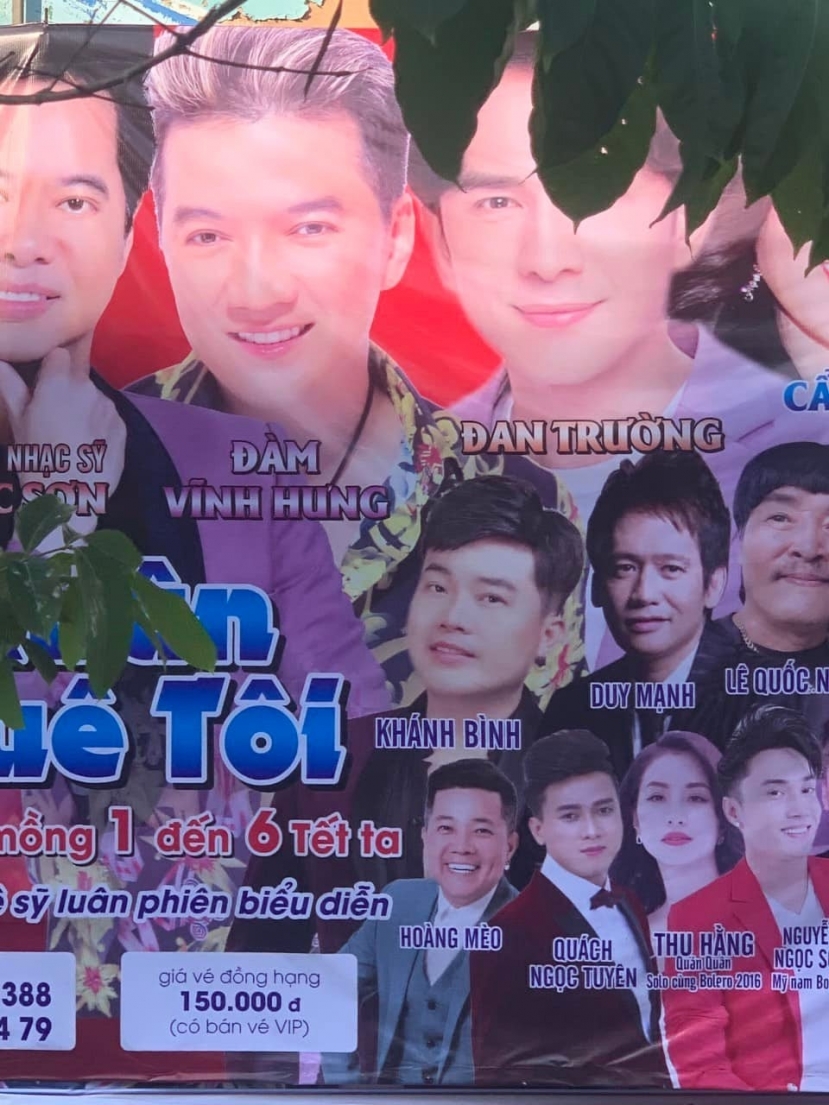 Hình của Duy Mạnh lại có trên tấm băng rôn. Ảnh: FBNV Hình của Duy Mạnh lại có trên tấm băng rôn. Ảnh: FBNV