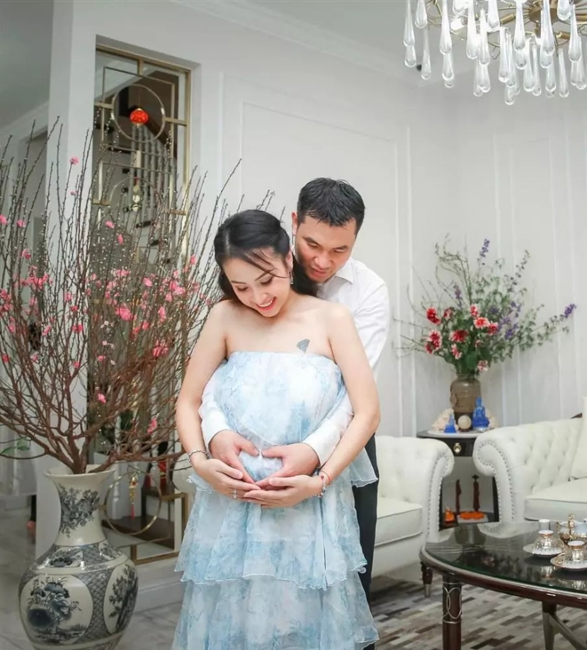 Sao nữ 'Nhật ký Vàng Anh' đối diện thị phi giữa lúc đang 'bụng mang dạ chửa' - Ảnh 1 Sao nữ 'Nhật ký Vàng Anh' đối diện thị phi giữa lúc đang 'bụng mang dạ chửa' - Ảnh 1