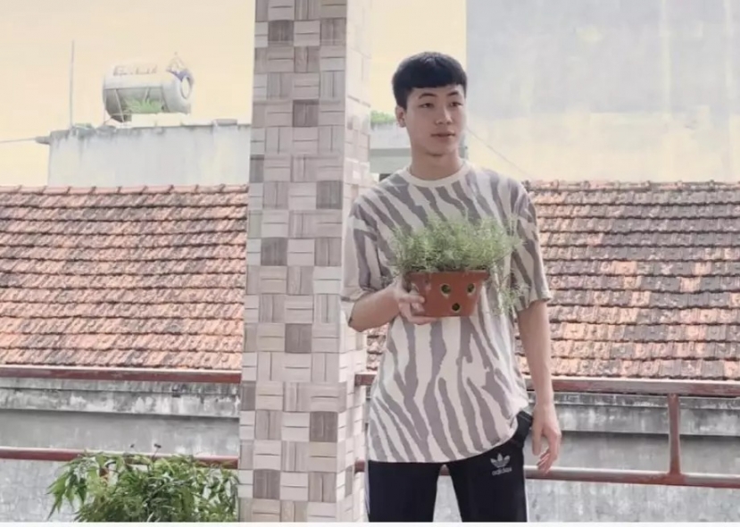 Cháu nội Mẹ Việt Nam Anh hùng Nguyễn Thị Tân. Ảnh: FBNV Cháu nội Mẹ Việt Nam Anh hùng Nguyễn Thị Tân. Ảnh: FBNV