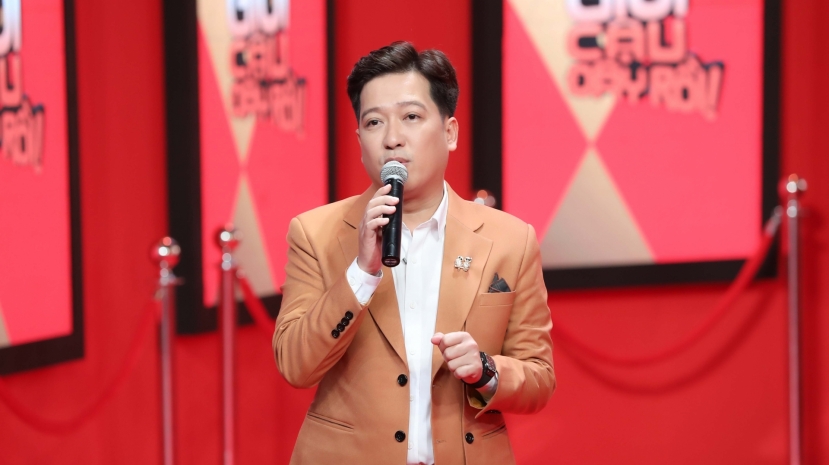 Trường Giang bất ngờ lộ diện với gương mặt lão hóa, đầu tóc bạc phơ, phản ứng của CĐM mới bất ngờ - Ảnh 1 Trường Giang bất ngờ lộ diện với gương mặt lão hóa, đầu tóc bạc phơ, phản ứng của CĐM mới bất ngờ - Ảnh 1