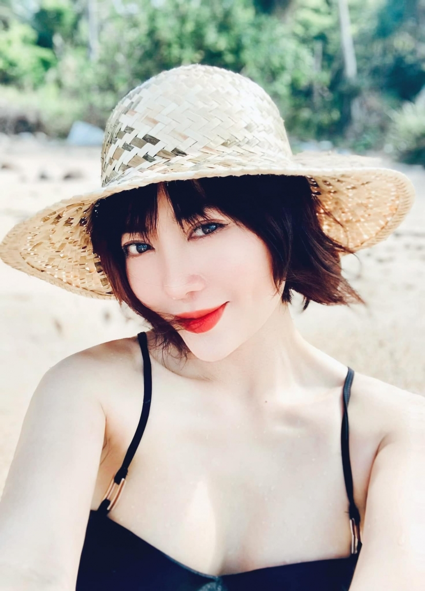 Đường cong bốc lửa của diễn viên Thanh Hương tuổi 34 nhận cơn mưa lời khen - Ảnh 1 Đường cong bốc lửa của diễn viên Thanh Hương tuổi 34 nhận cơn mưa lời khen - Ảnh 1