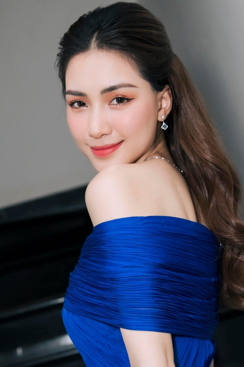 Hòa Minzy trưởng thành hậu ly hôn, xứng đáng 'phụ nữ đẹp khi không thuộc về ai' - Ảnh 4 Hòa Minzy trưởng thành hậu ly hôn, xứng đáng 'phụ nữ đẹp khi không thuộc về ai' - Ảnh 4