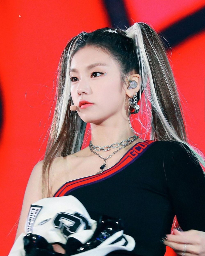Ảnh: Naver Ảnh: Naver