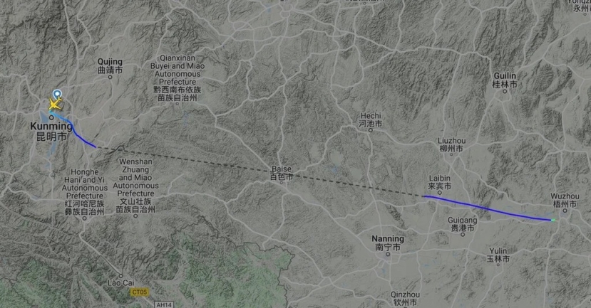 Đường đi của máy bay trước khi rơi ở phía tây nam Trung Quốc. Ảnh: Flightradar Đường đi của máy bay trước khi rơi ở phía tây nam Trung Quốc. Ảnh: Flightradar