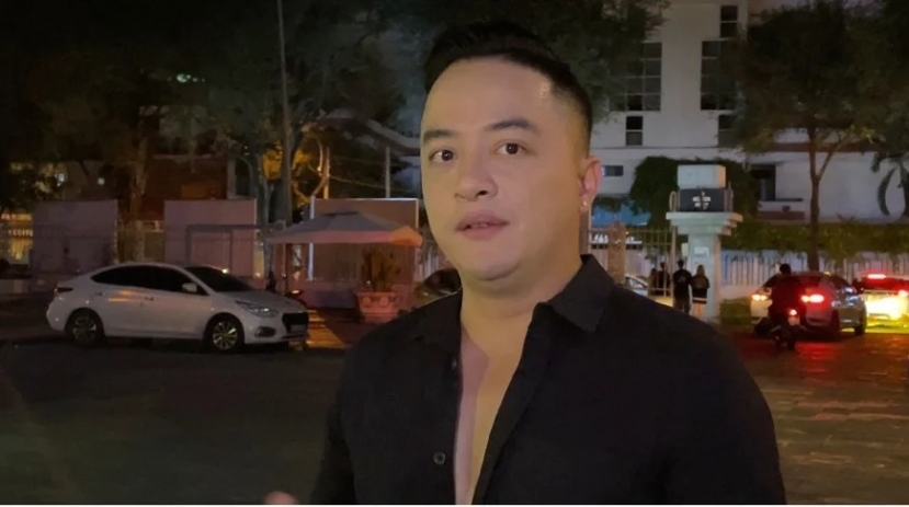 Showbiz 7/4: Cao Thái Sơn phản ứng khi bị Nathan Lee 'mua tên', Hà Tăng lộ dấu hiệu mang thai lần 4? - Ảnh 1 Showbiz 7/4: Cao Thái Sơn phản ứng khi bị Nathan Lee 'mua tên', Hà Tăng lộ dấu hiệu mang thai lần 4? - Ảnh 1
