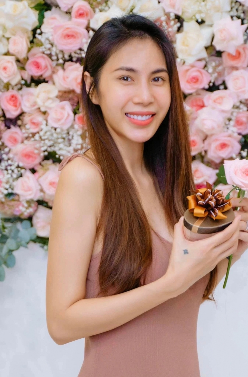 Showbiz 8/4: Thủy Tiên từng là nạn nhân của tấn công tình dục, Đàm Vĩnh Hưng vô tình để lộ bản chất - Ảnh 1 Showbiz 8/4: Thủy Tiên từng là nạn nhân của tấn công tình dục, Đàm Vĩnh Hưng vô tình để lộ bản chất - Ảnh 1
