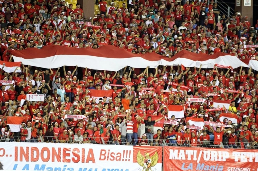 CĐV Indonesia đã thiếu kiềm chế trong ứng xử với cầu thủ U16 Việt Nam. Ảnh: Internet CĐV Indonesia đã thiếu kiềm chế trong ứng xử với cầu thủ U16 Việt Nam. Ảnh: Internet