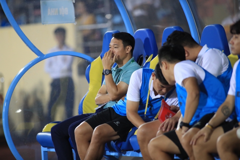 Để thua Hải Phòng, HLV Vũ Hồng Việt nói gì về trận 'chung kết ngược' với Sài Gòn FC? Để thua Hải Phòng, HLV Vũ Hồng Việt nói gì về trận 'chung kết ngược' với Sài Gòn FC?