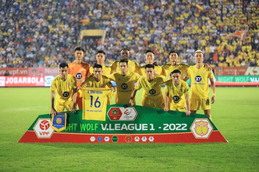 CLB Nam Định quyết tâm trụ hạng tại V-League 2022. Ảnh: Internet CLB Nam Định quyết tâm trụ hạng tại V-League 2022. Ảnh: Internet
