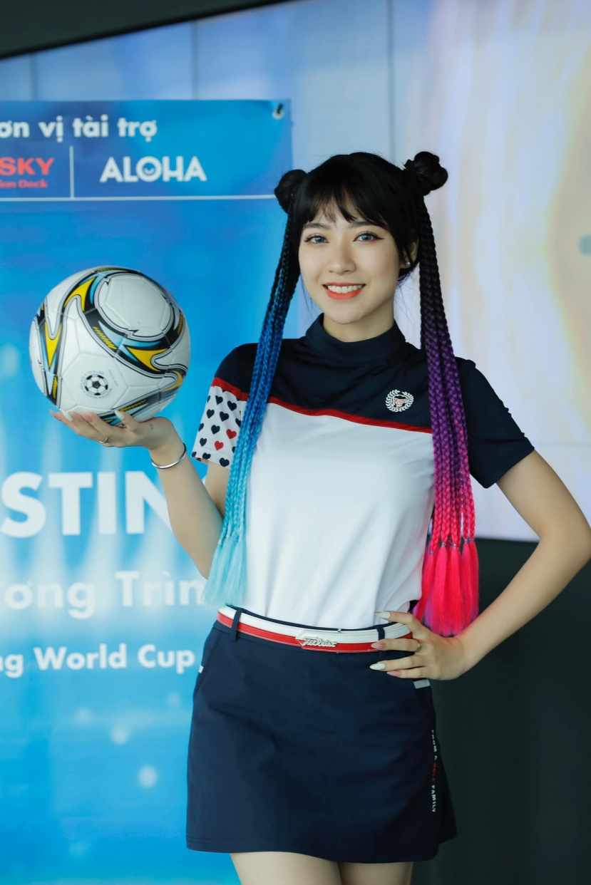 Hot girl đội tuyển Pháp Hoàng Giang Nóng cùng World Cup 2022 là ai? - Ảnh 2 Hot girl đội tuyển Pháp Hoàng Giang Nóng cùng World Cup 2022 là ai? - Ảnh 2