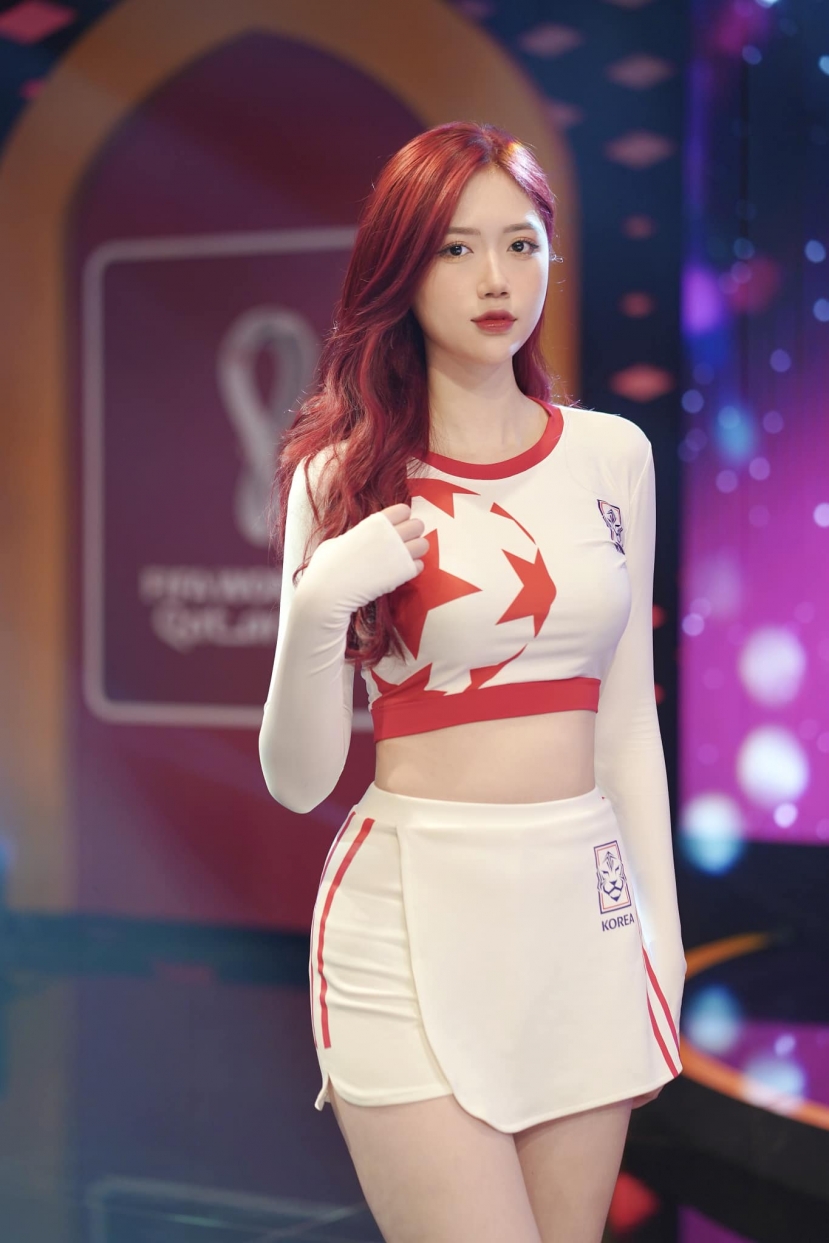 Trong số những hot girl tham gia Nóng Cùng World Cup 2022, Lan Nhi là người có sức hút lớn nhất trên mạng xã hội. Trong số những hot girl tham gia Nóng Cùng World Cup 2022, Lan Nhi là người có sức hút lớn nhất trên mạng xã hội.