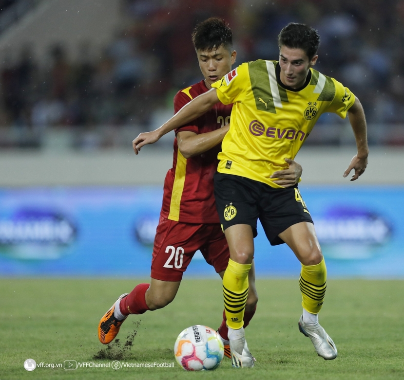 HLV Park Hang-seo hài lòng về kết quả, ông Edin Terzic chỉ ra nguyên nhân khiến Dortmund thua ĐT Việt Nam - Ảnh 2 HLV Park Hang-seo hài lòng về kết quả, ông Edin Terzic chỉ ra nguyên nhân khiến Dortmund thua ĐT Việt Nam - Ảnh 2