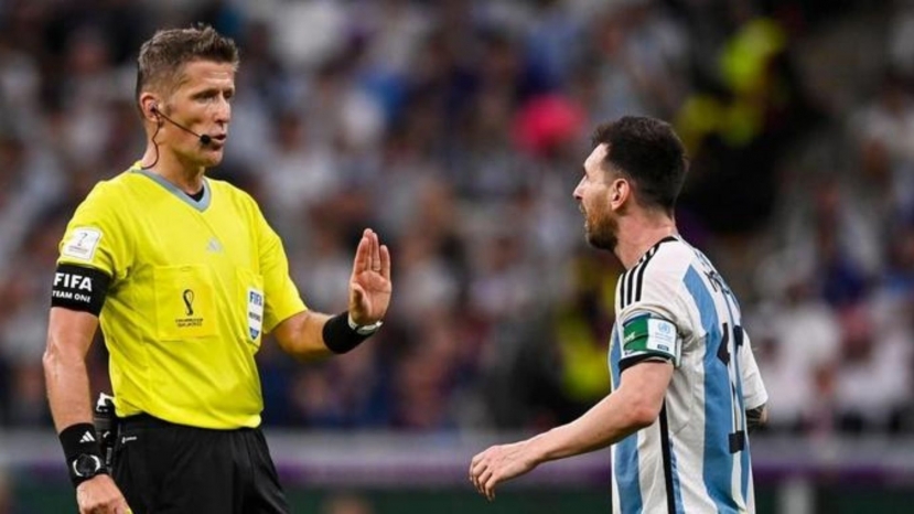 Trọng tài Daniele Orsato từng bắt chính trận Argentina gặp Mexico. Ảnh: Internet Trọng tài Daniele Orsato từng bắt chính trận Argentina gặp Mexico. Ảnh: Internet
