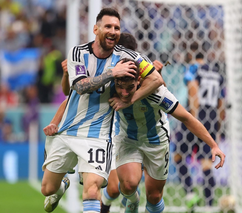 Messi liên tiếp phá hàng loạt kỷ lục sau trận thắng Croatia - Ảnh 3 Messi liên tiếp phá hàng loạt kỷ lục sau trận thắng Croatia - Ảnh 3